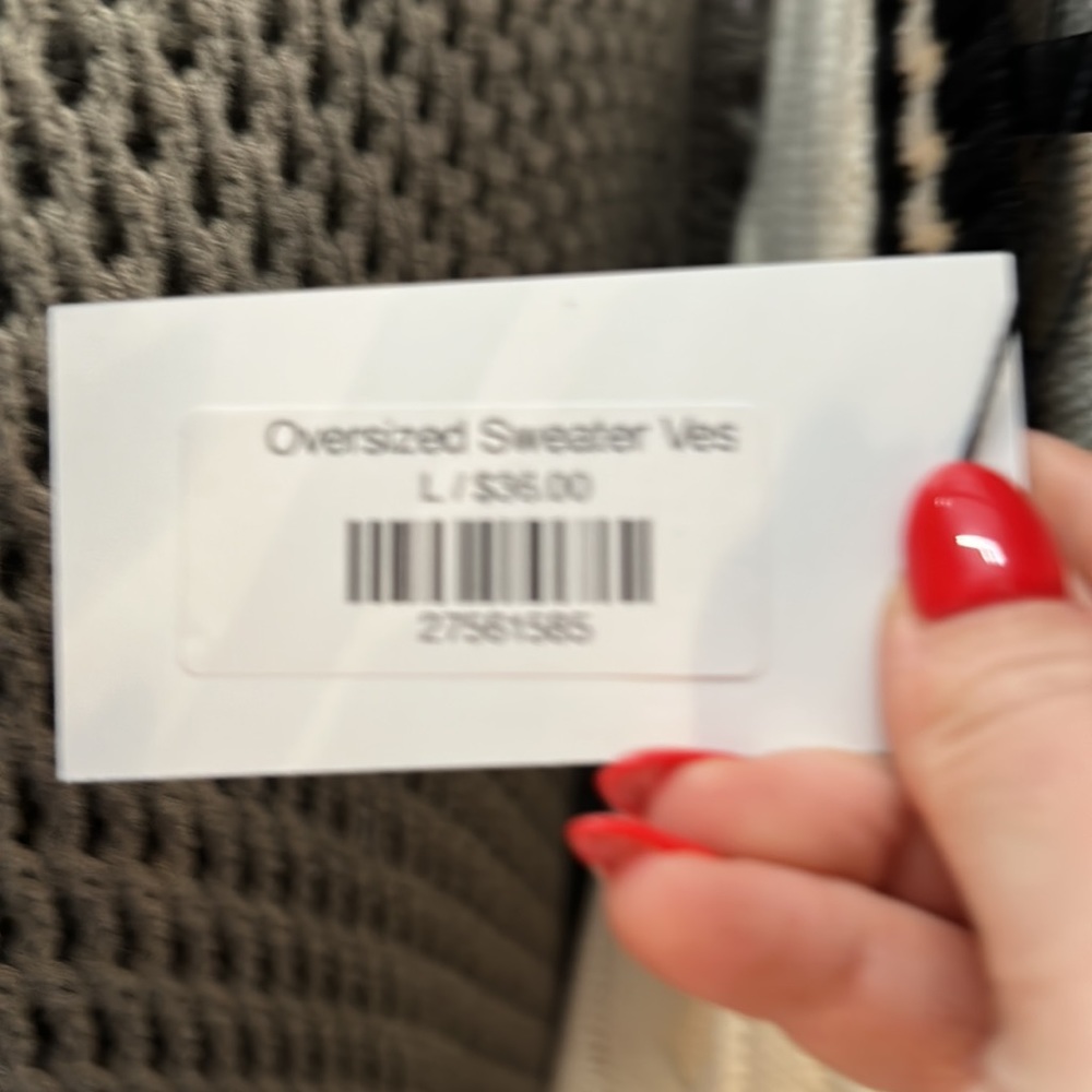 NWT Oversized Sweater Vest - Picture 2 of 2